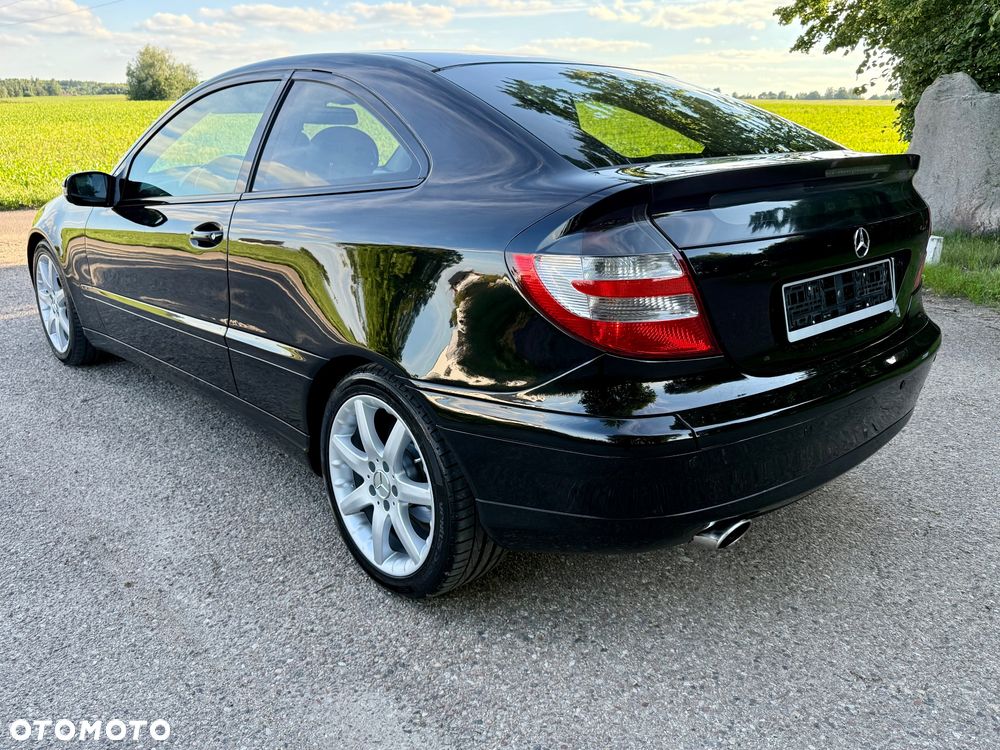 Mercedes-Benz Klasa C 180 Kompressor Automatik Sport Edition - 13