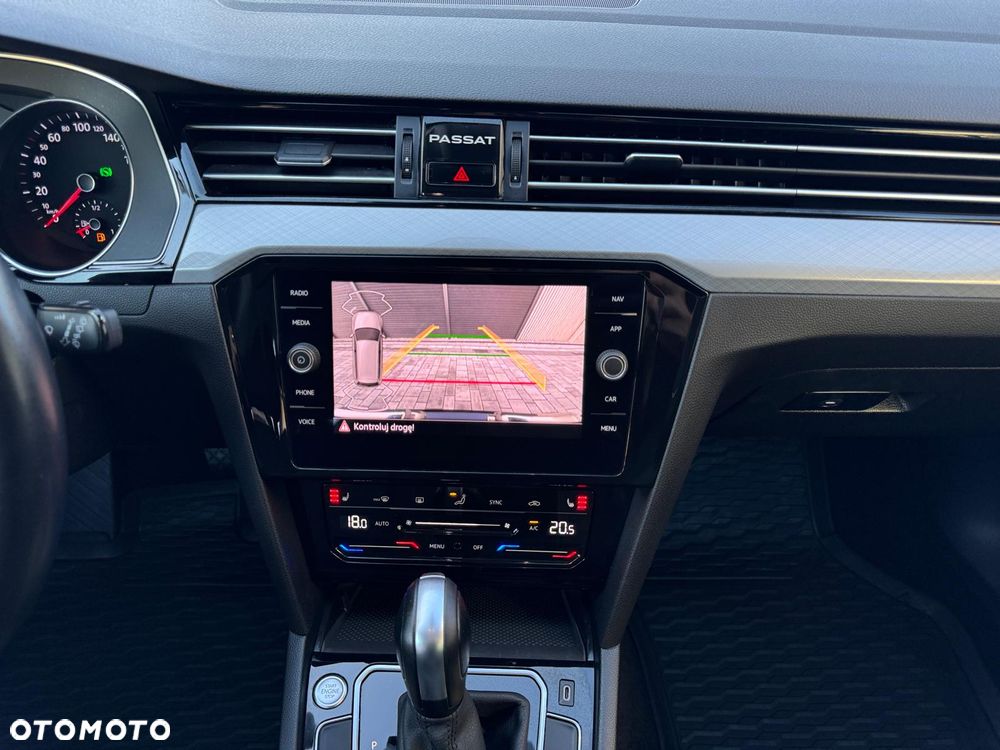 Volkswagen Passat 2.0 TDI EVO Business DSG - 29