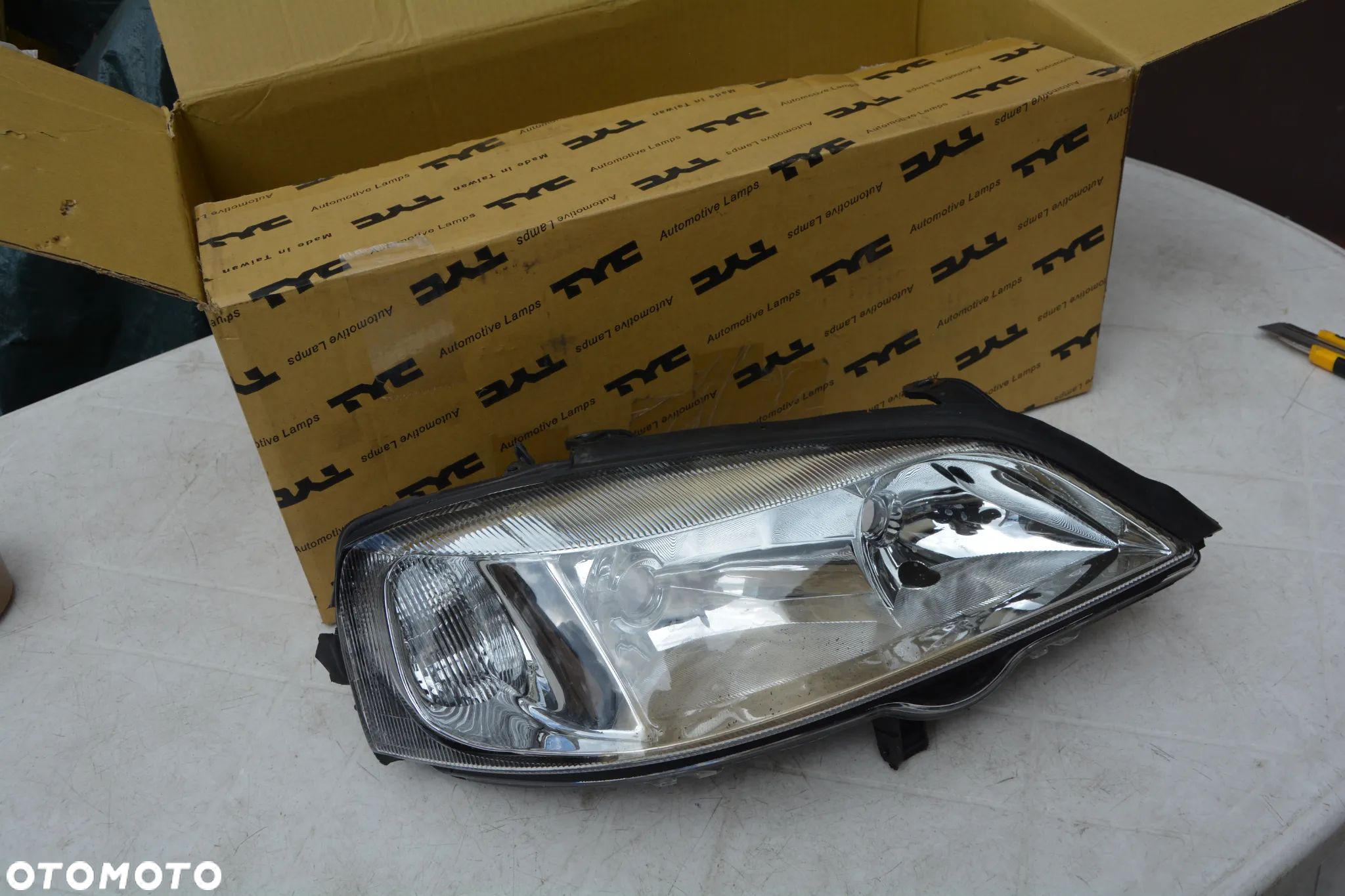 Opel Astra G lampa przednia prawa - 1