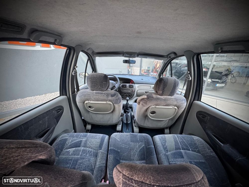 Renault Scénic 1.4 16V - 4
