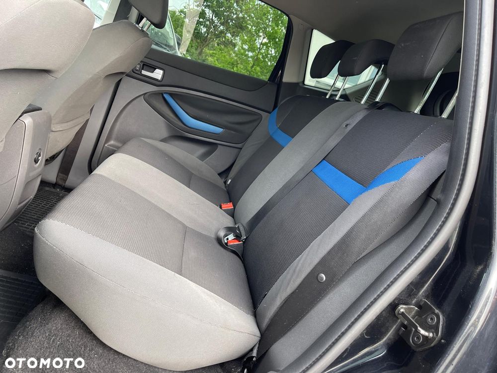 Ford Kuga - 22