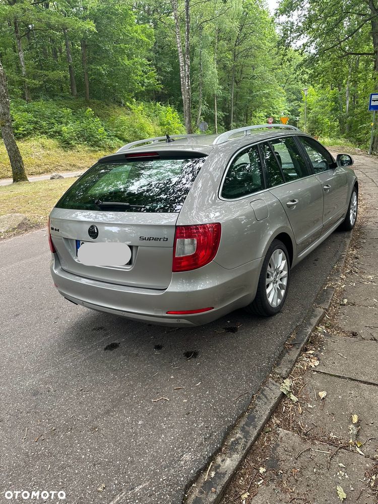 Skoda Superb 2.0 TDI 4x4 Comfort - 8