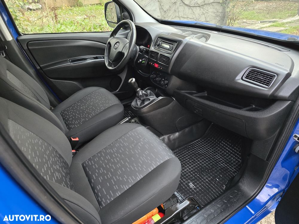 Opel Combo - 8