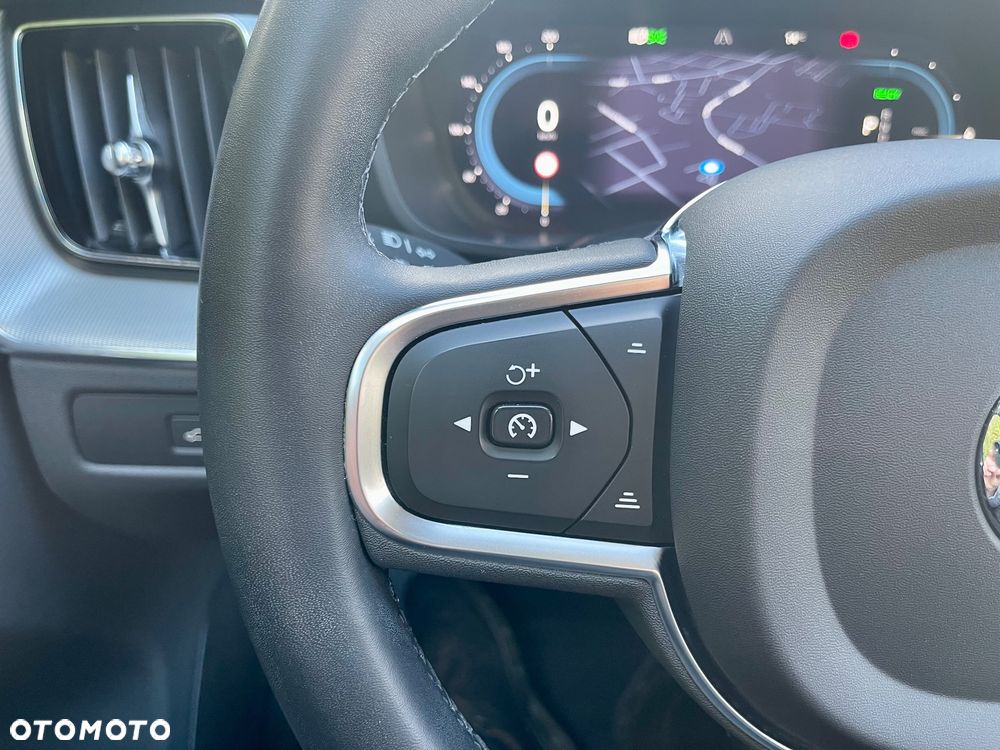 Volvo XC 60 T6 AWD Plug-In Hybrid Inscription - 17