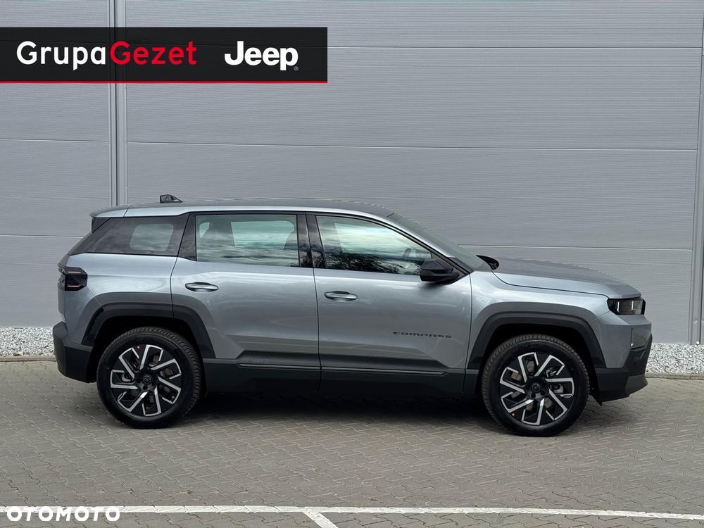 Jeep Compass 73.7kWh Altitude FWD - 6