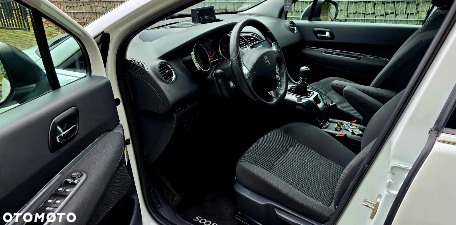 Peugeot 5008 1.6 HDi Access 7os - 24