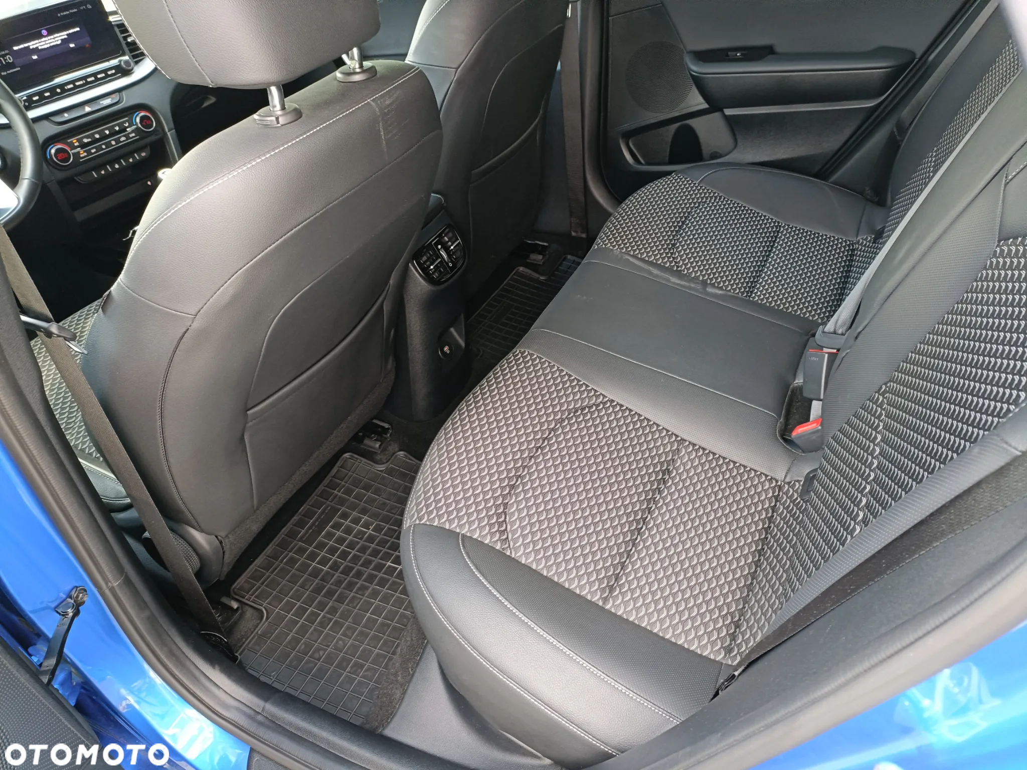 Kia Ceed - 27