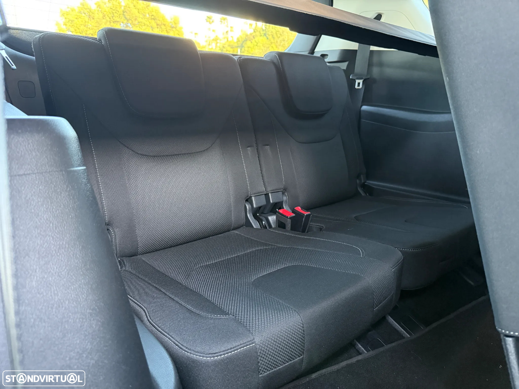 Ford S-Max 2.0 TDCi Titanium - 25