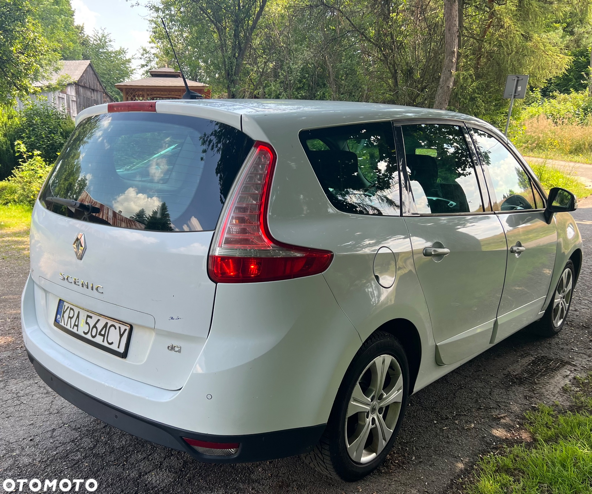 Renault Grand Scenic 1.9 dCi FAP Privilege - 4
