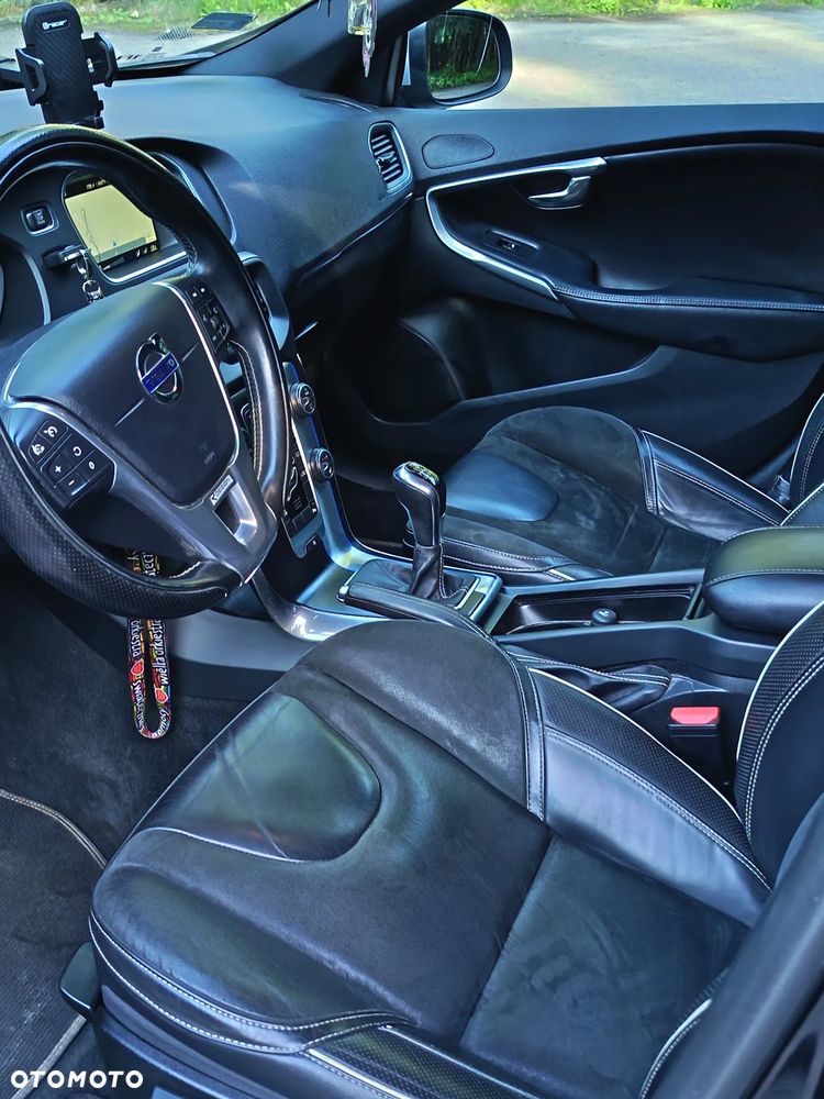 Volvo V40 D2 RDesign - 12