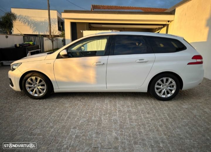 Peugeot 308 SW 1.2 PureTech Style - 3