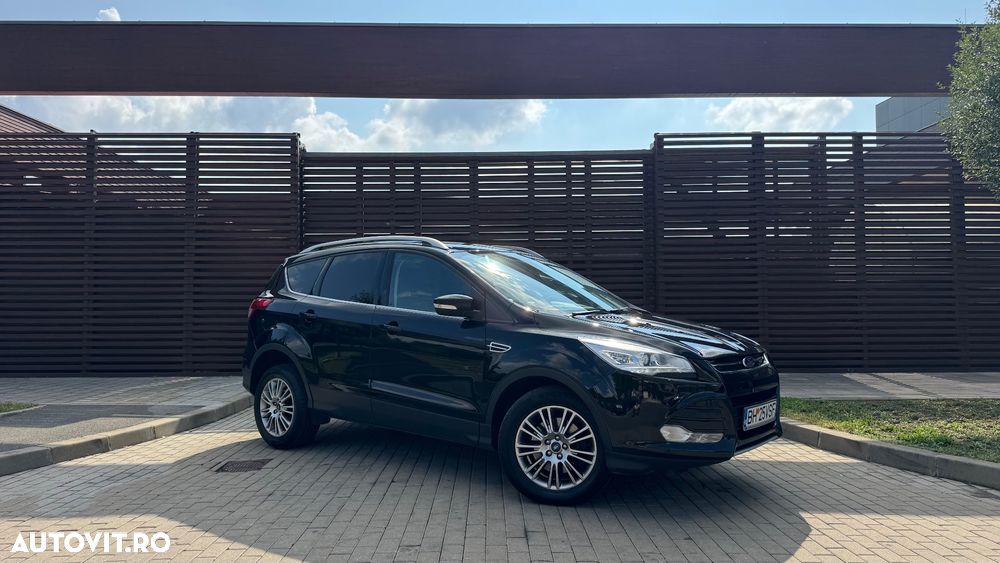 Ford Kuga 2.0 TDCi 4WD Powershift Titanium - 5