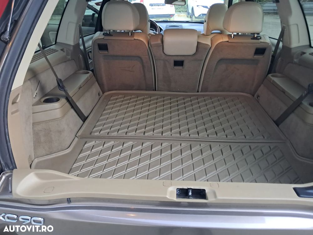 Volvo XC 90 D5 AWD Executive - 22