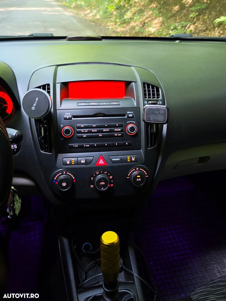 Kia Ceed - 3