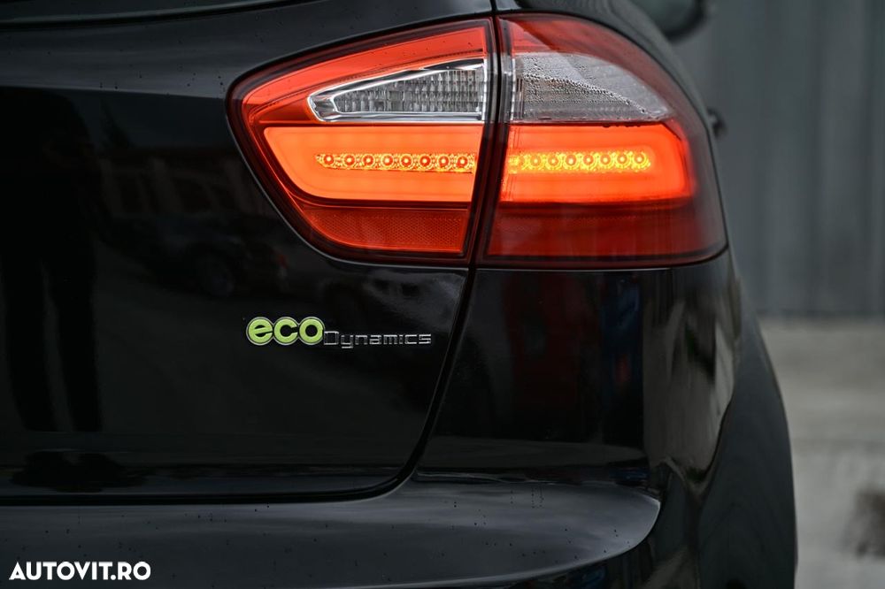 Kia Rio 1.1 CRDI Spirit - 9