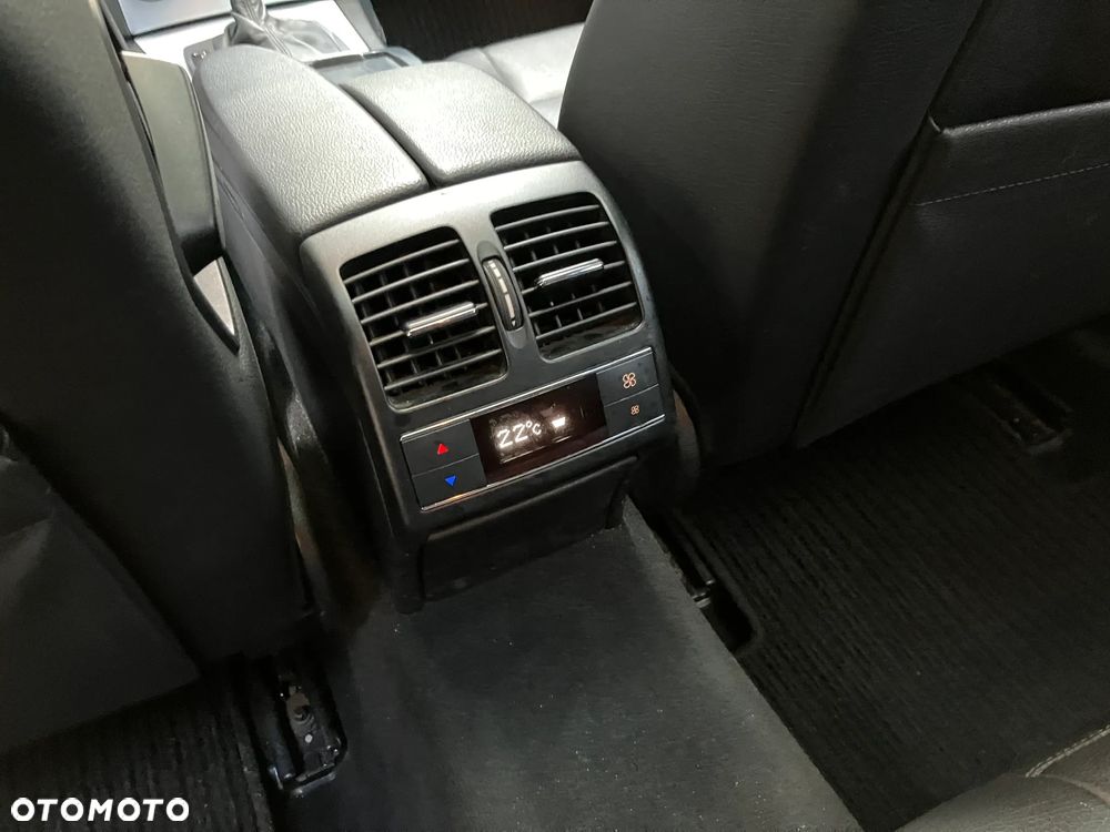 Mercedes-Benz Klasa C 350 7G-TRONIC Avantgarde - 19