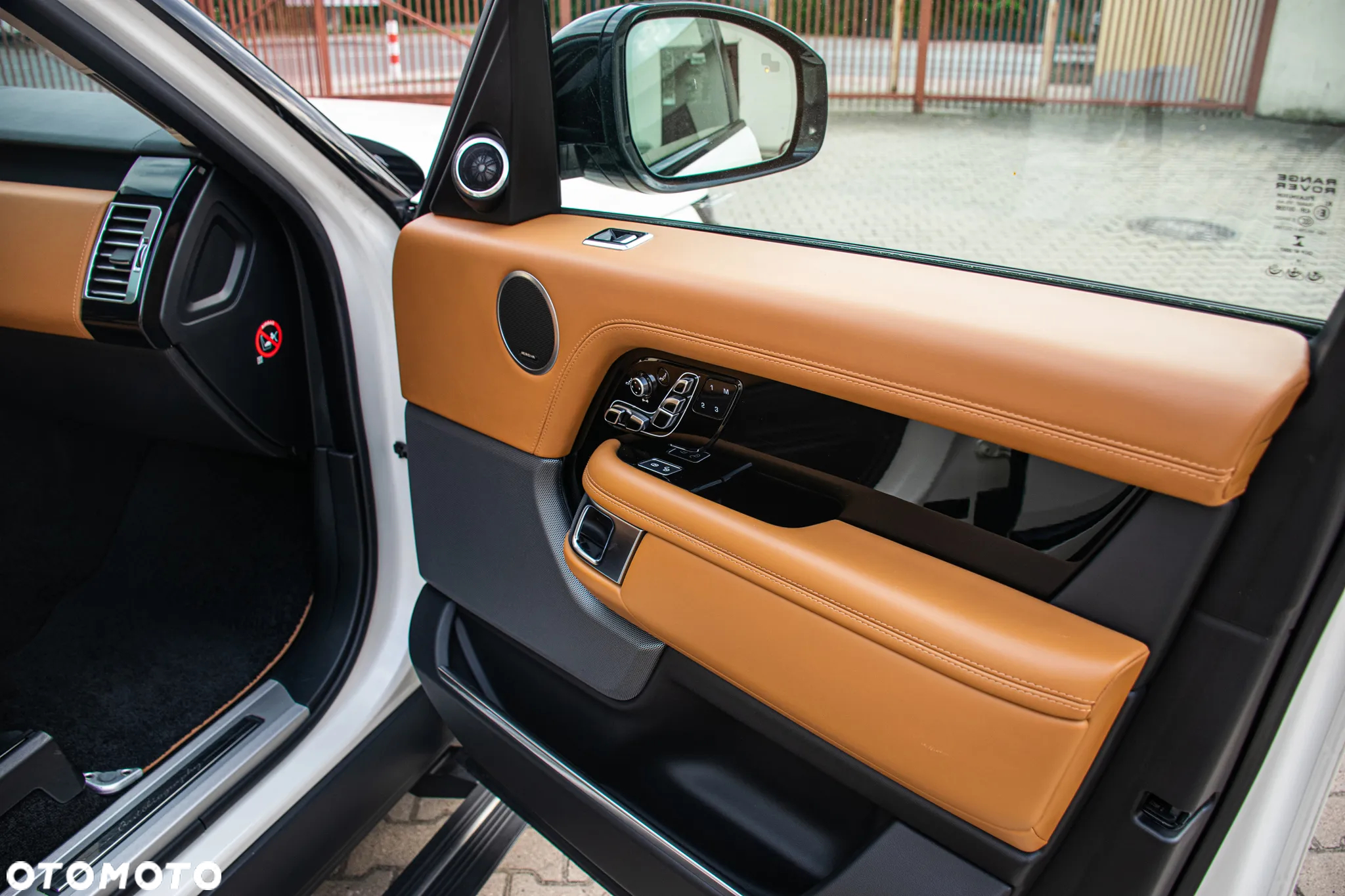 Land Rover Range Rover 3.0 I6 LWB Vogue - 24