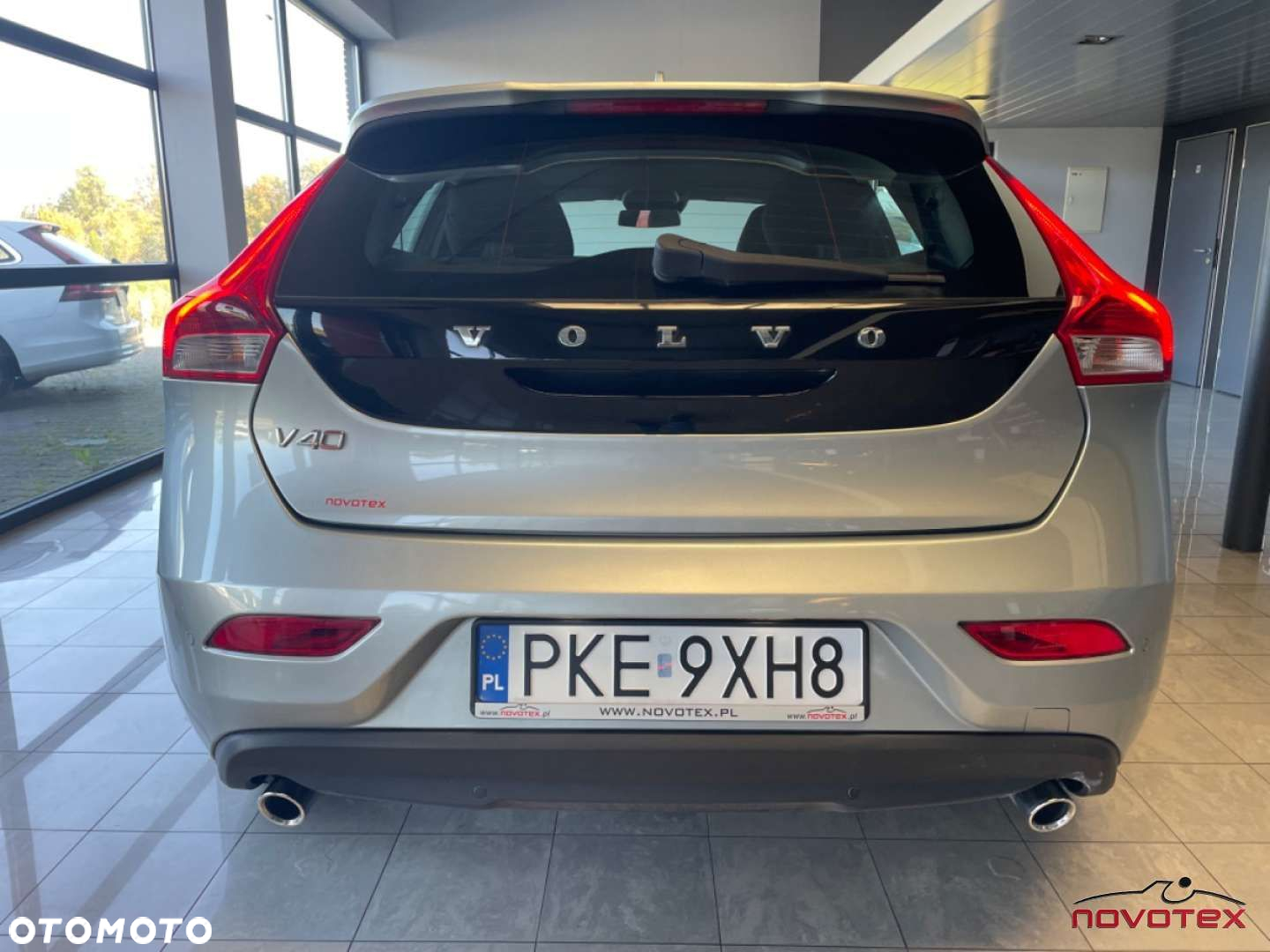 Volvo V40 D3 Summum - 6