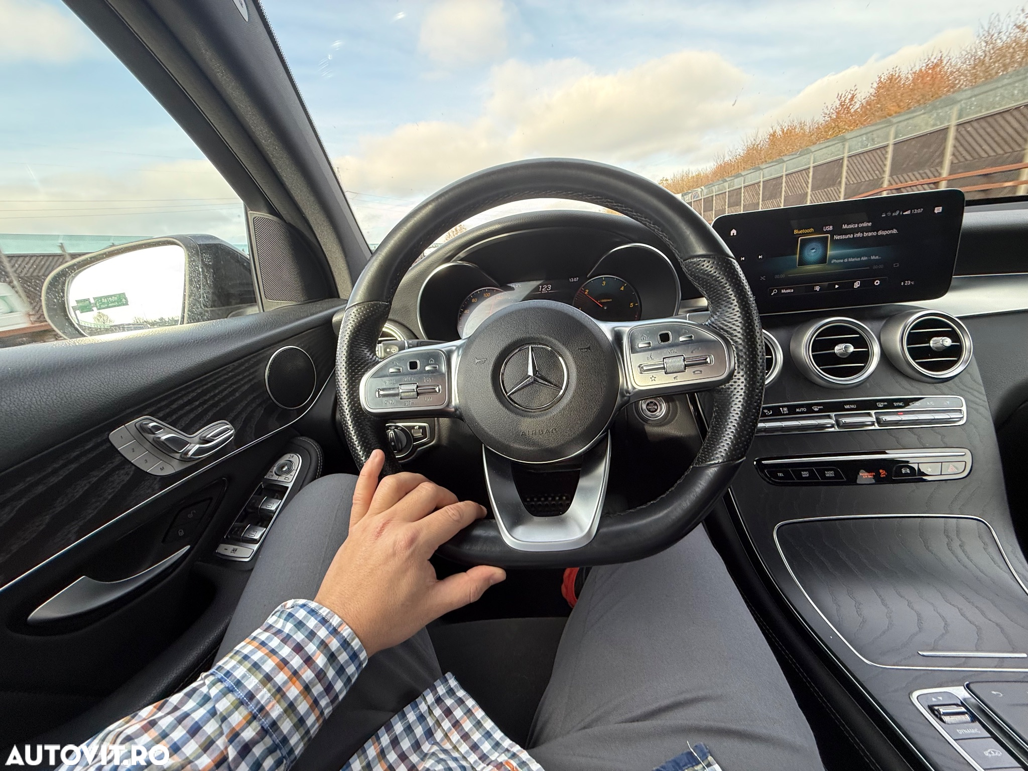 Mercedes-Benz GLC 220 d 4Matic 9G-TRONIC AMG Line Plus - 6