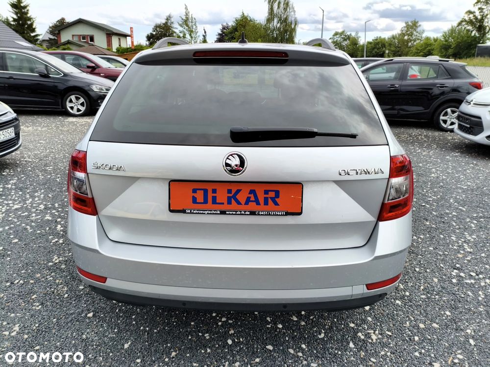 Skoda Octavia 1.6 TDI DSG Soleil - 10
