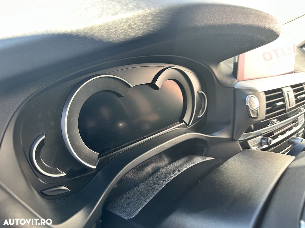 BMW X3 xDrive20d AT xLine - 8