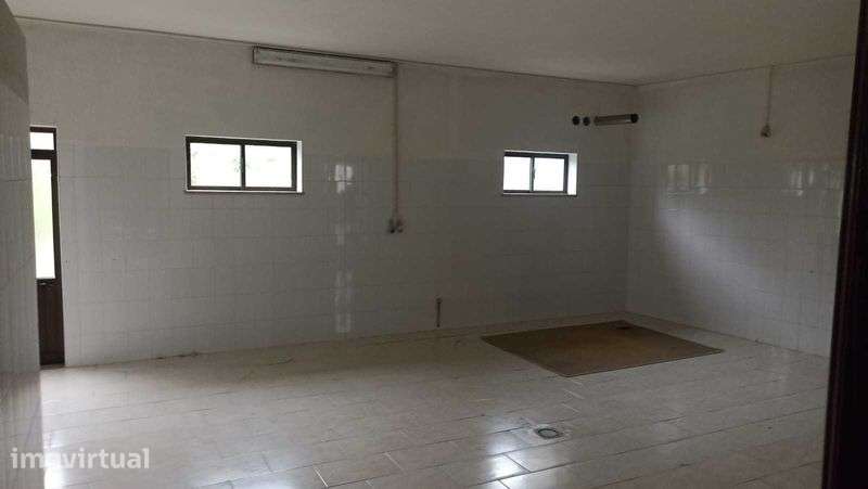 Moradia independente à venda em 
Figueira de Lorvão, Penacova - Grande imagem: 5/12
