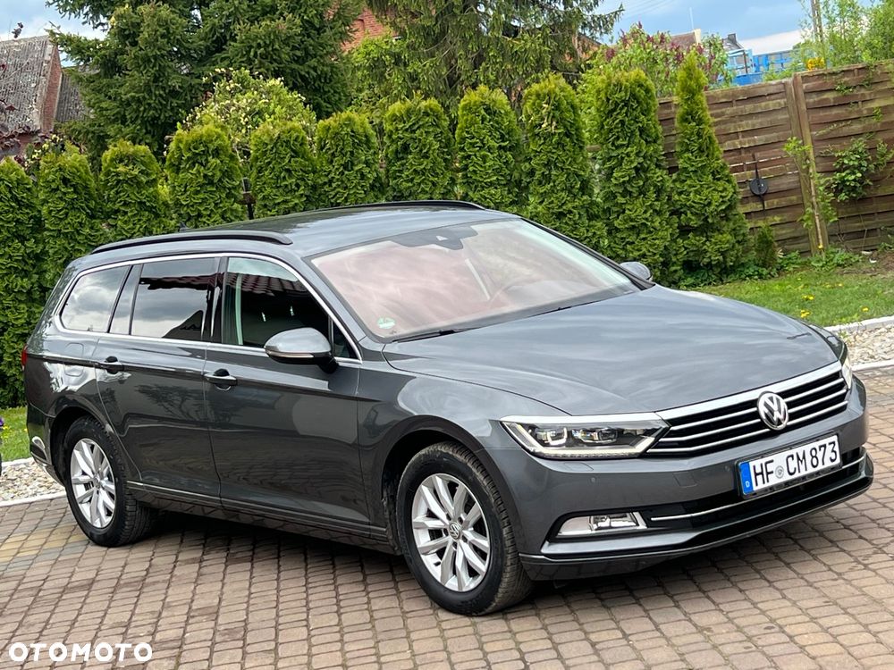 Volkswagen Passat - 2