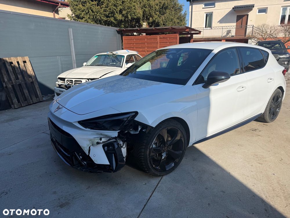 Cupra Leon 1.5 eTSI DSG - 14