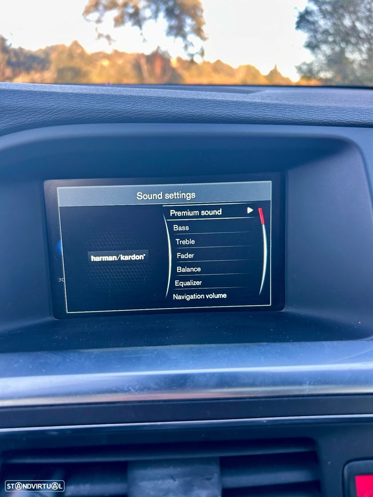 Volvo V60 2.4 D6 Summum AWD Phev - 6