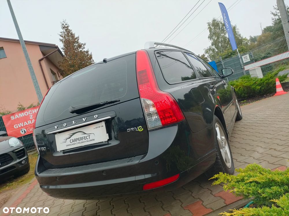 Volvo V50 D2 Momentum - 4