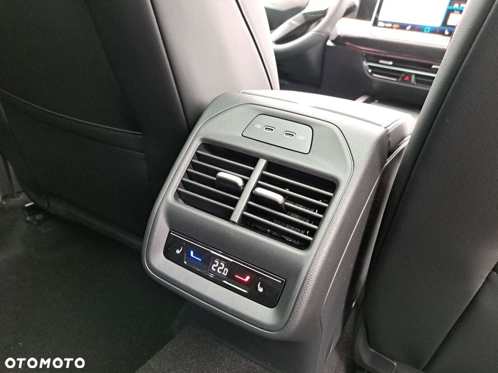Volkswagen Passat Variant - 24