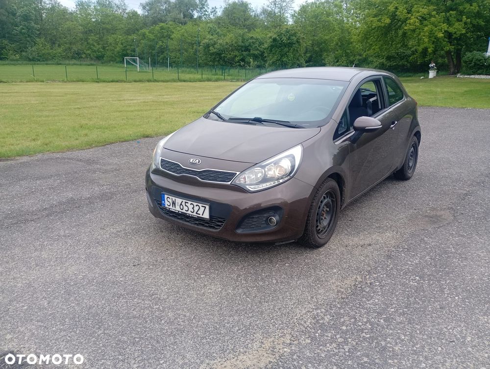 Kia Rio - 13