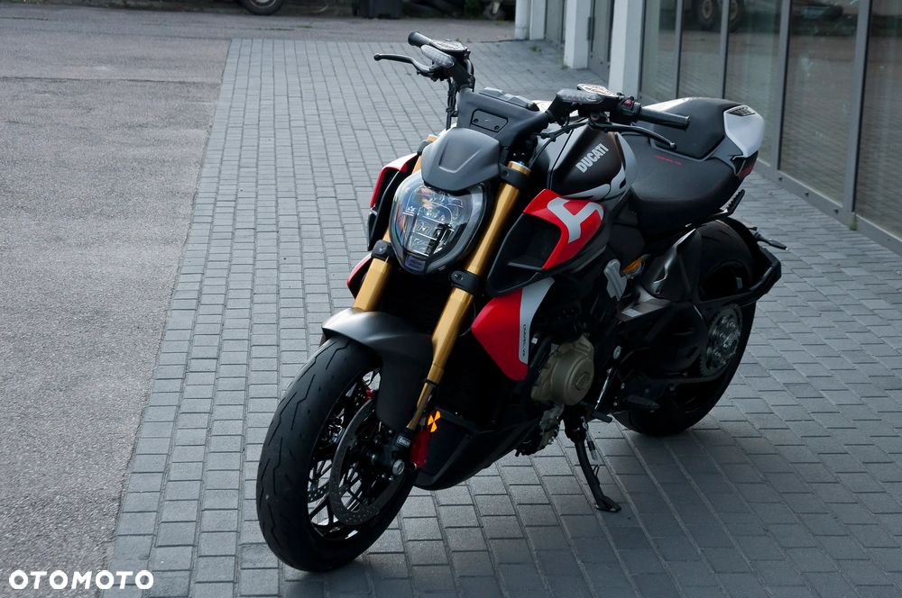 Ducati Diavel - 34