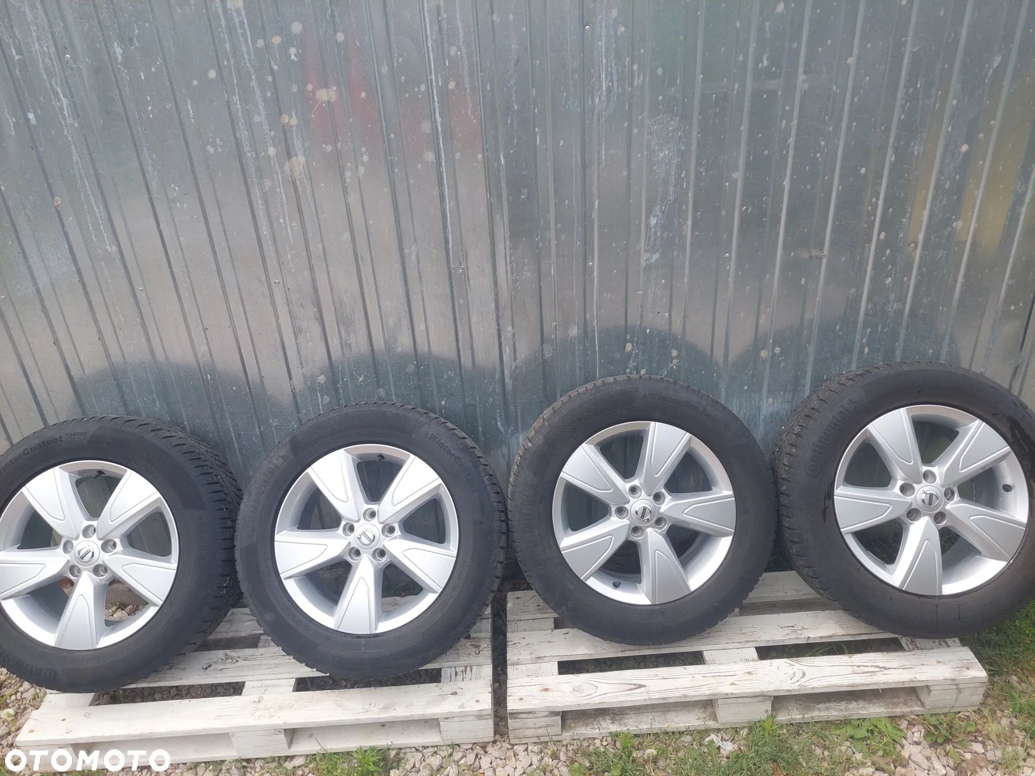 KOŁA ALUFELGI FELGI VOLVO XC40 XC60 235/60 R17 Opony Zimowe CONTINENENTAL WINTERCONTACT - 1