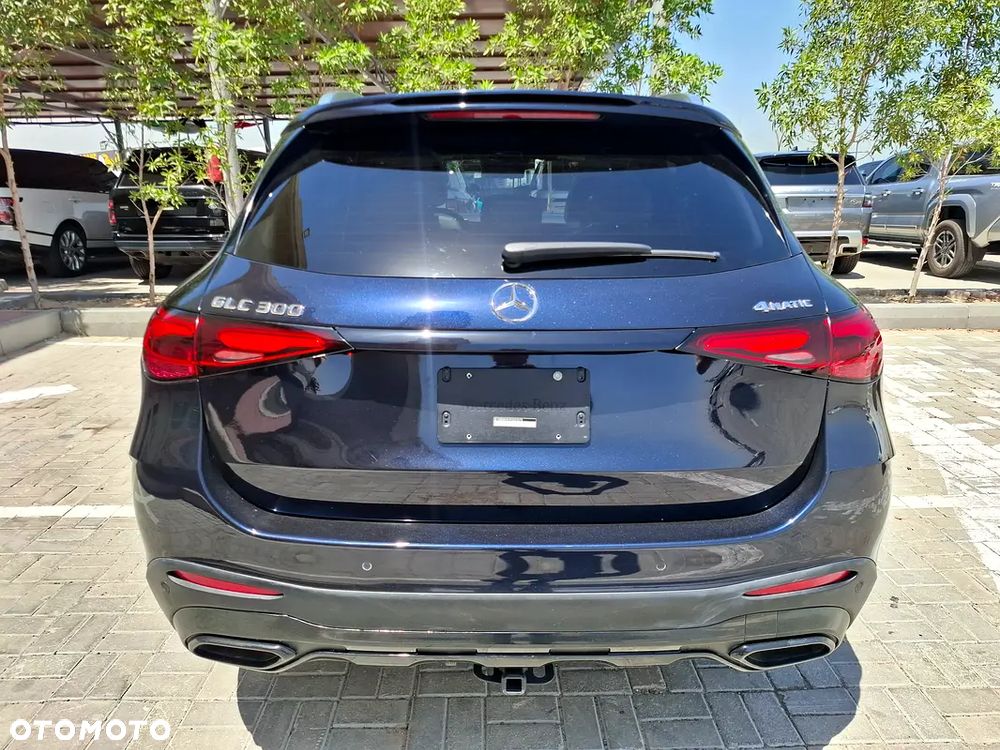Mercedes-Benz GLC 300 4Matic 9G-TRONIC - 5