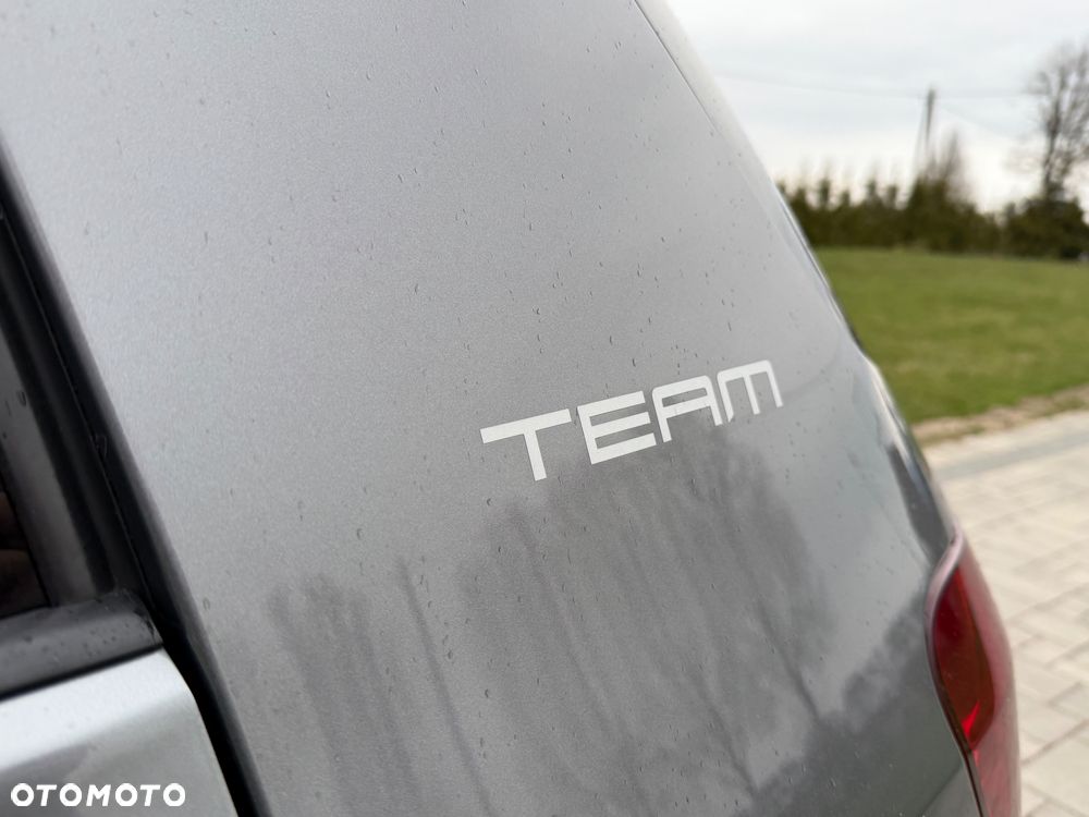 Volkswagen Golf Plus 2.0 TDI Comfortline - 13