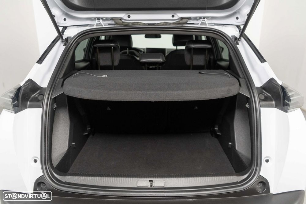 Peugeot 2008 1.2 PureTech Allure Pack EAT8 - 13