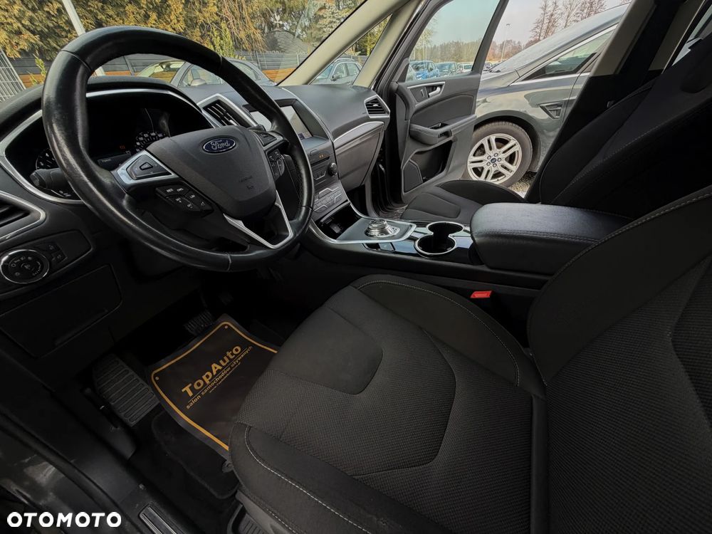 Ford S-Max 2.0 EcoBlue Titanium - 19