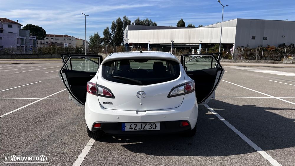 Mazda 3 Hatchback MZ-CD 1.6 Exclusive - 6