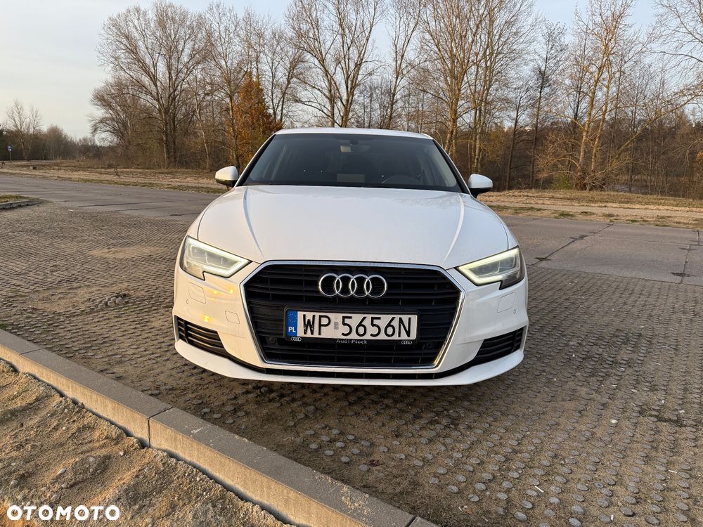 Audi A3 Sportback 35 TFSI S tronic - 3