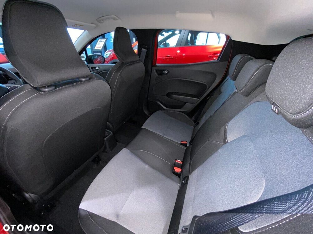 Mitsubishi Colt - 12