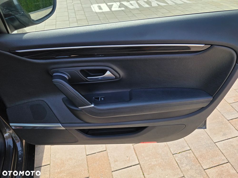 Volkswagen CC 2.0 TSI DSG - 32