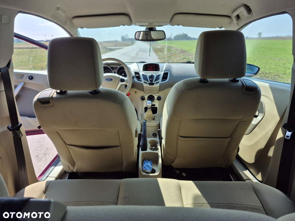 Ford Fiesta - 8