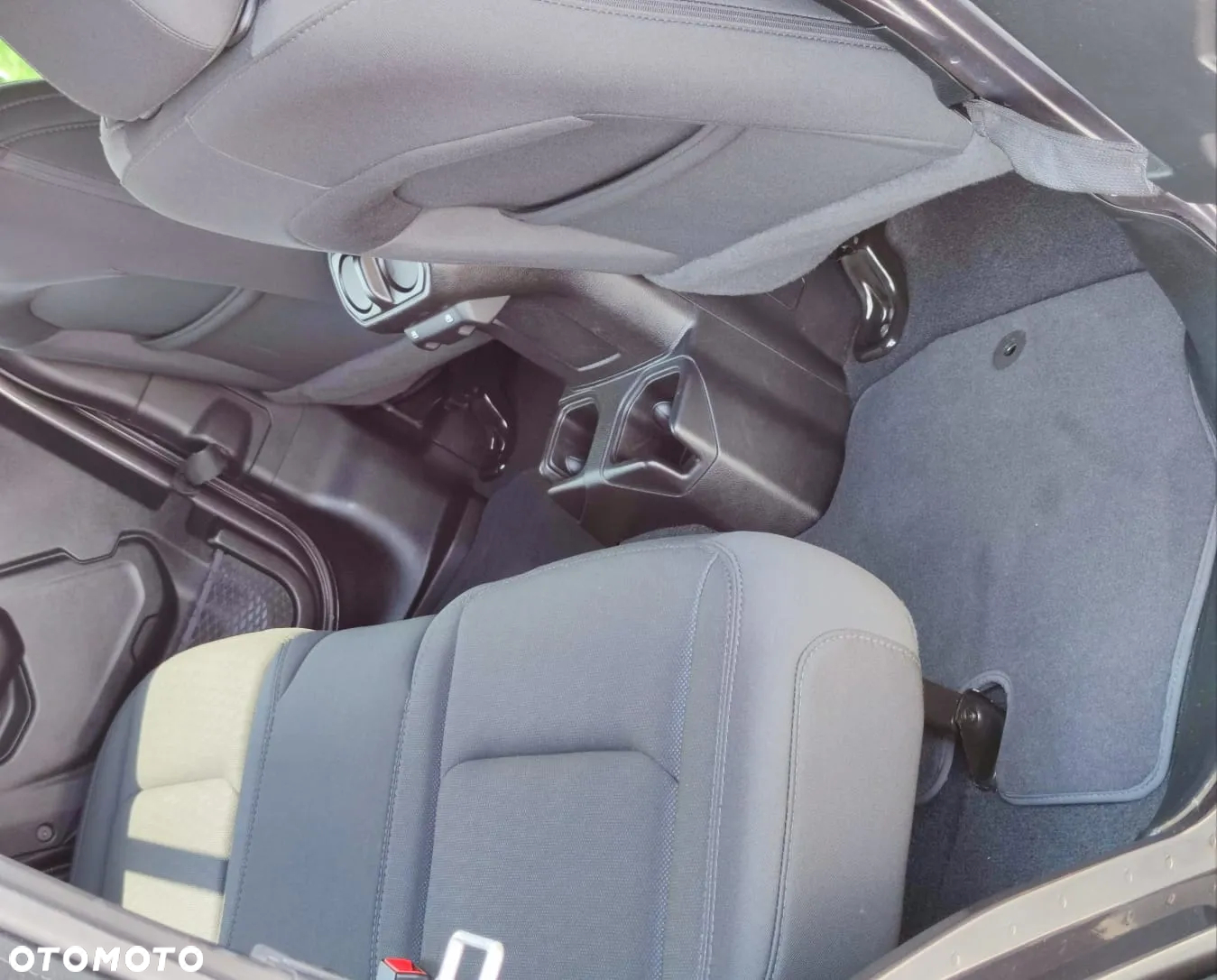Jeep Wrangler Unlimited GME 2.0 Turbo Sahara - 31