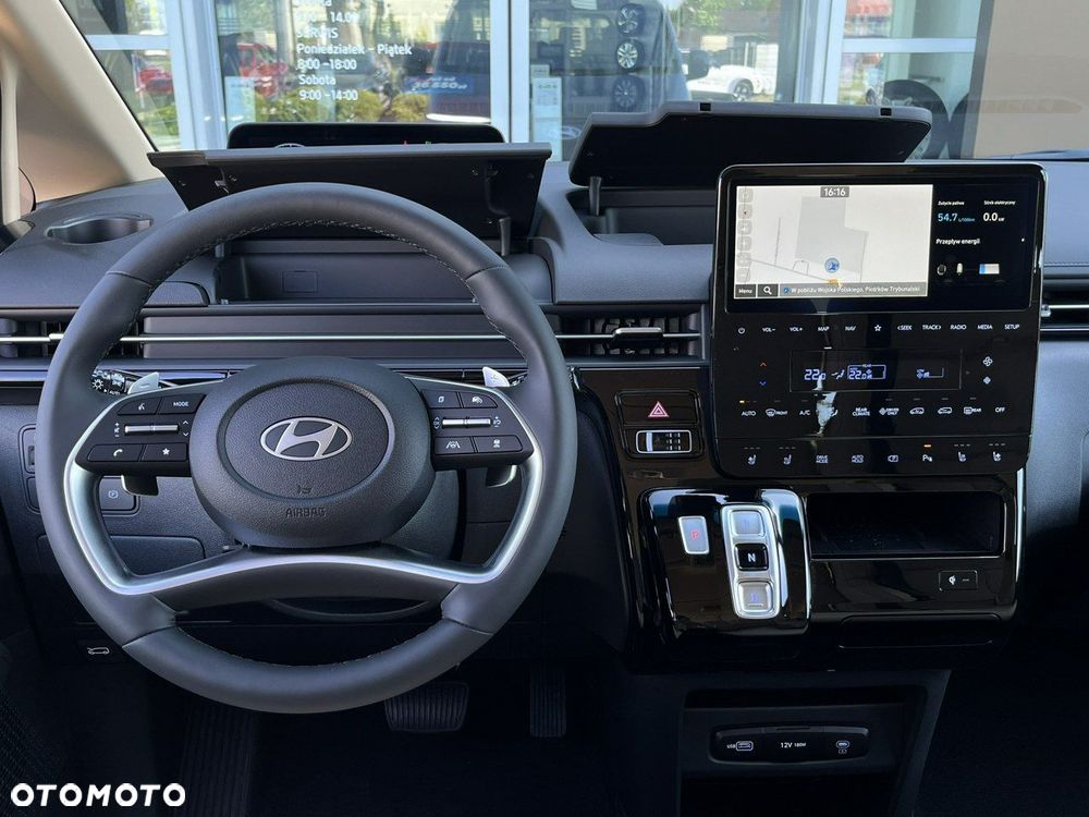 Hyundai Staria - 27