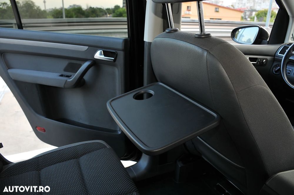Volkswagen Touran 1.6 TDI DPF Highline - 17