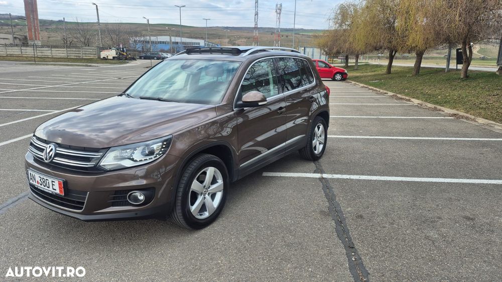 Volkswagen Tiguan 2.0 TDI DPF 4Motion BlueMotion Technology DSG Exclusive - 16