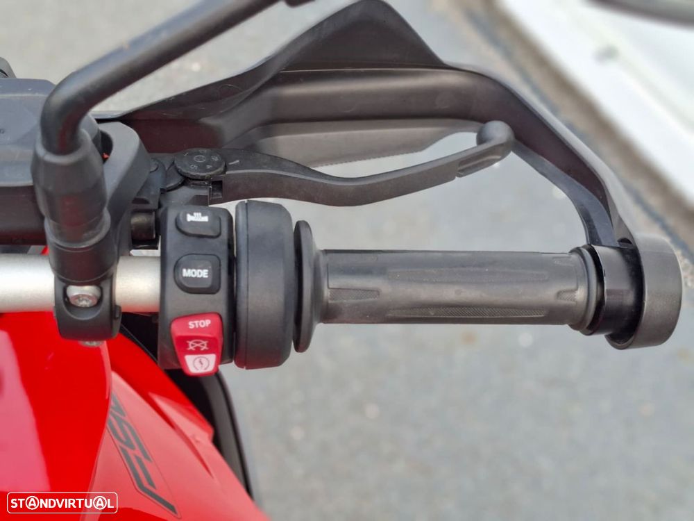 BMW F 900 XR Racing-Red - 12