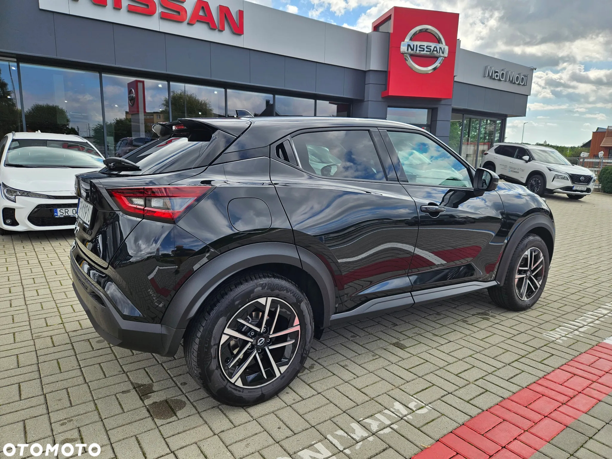 Nissan Juke 1.0 DIG-T N-Connecta - 16
