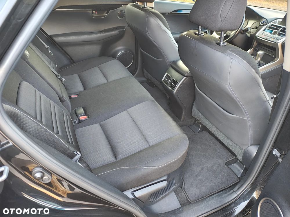 Lexus NX 300h Elegance 2WD - 22